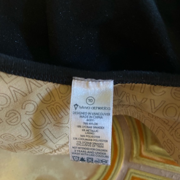 Ivivva size 10 Y-tank with the ability to add cups - Picture 3 of 4